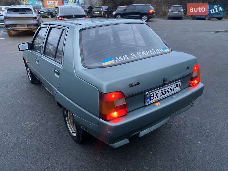 Ліфтбек ЗАЗ 1103 Славута 2005 в Житомирі