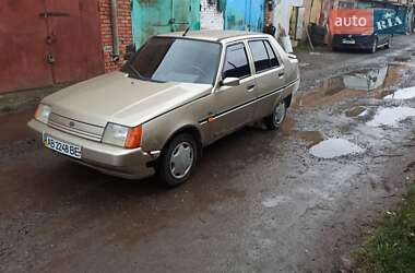 Лифтбек ЗАЗ 1103 Славута 2003 в Виннице