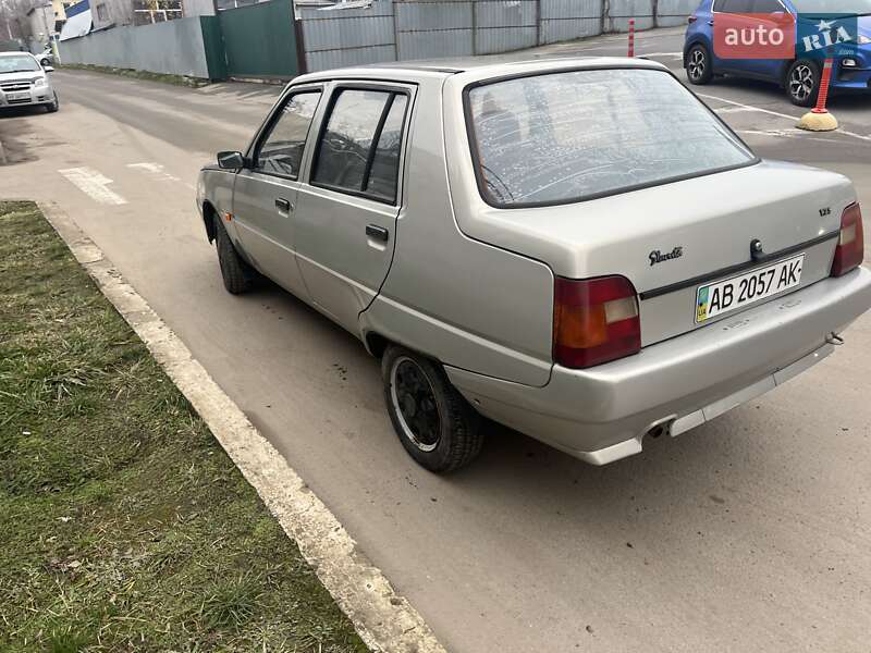 Лифтбек ЗАЗ 1103 Славута 2006 в Виннице фото 4 Лифтбек ЗАЗ 1103 Славута 2006 в Виннице