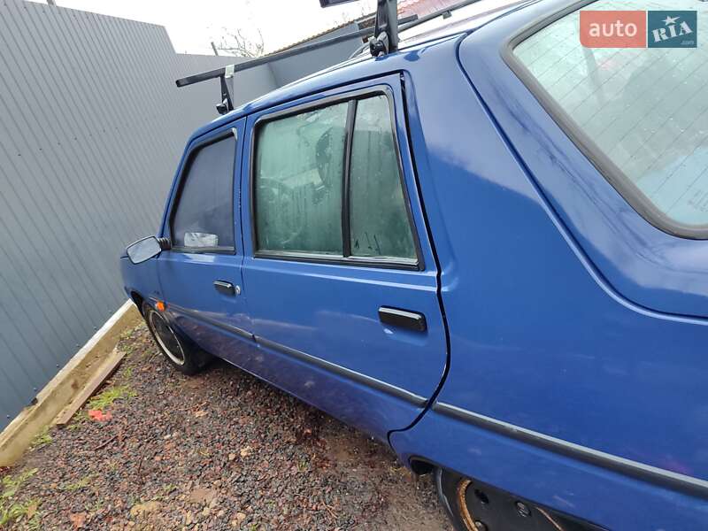 Лифтбек ЗАЗ 1103 Славута 2004 в Одессе