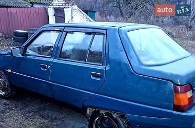 Лифтбек ЗАЗ 1103 Славута 2005 в Лохвице