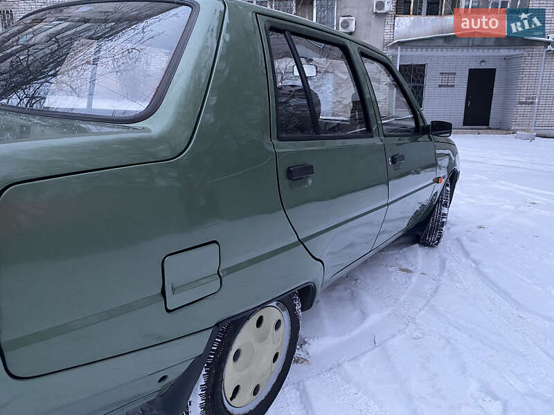 Лифтбек ЗАЗ 1103 Славута 2010 в Днепре фото 6 Лифтбек ЗАЗ 1103 Славута 2010 в Днепре