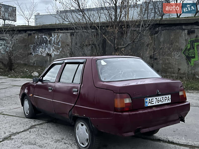 Лифтбек ЗАЗ 1103 Славута 2004 в Днепре