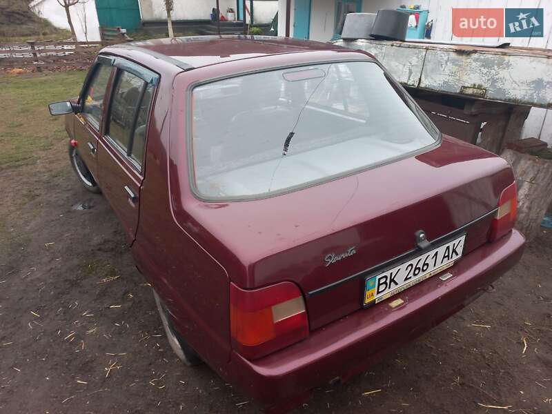 Лифтбек ЗАЗ 1103 Славута 2007 в Дубно