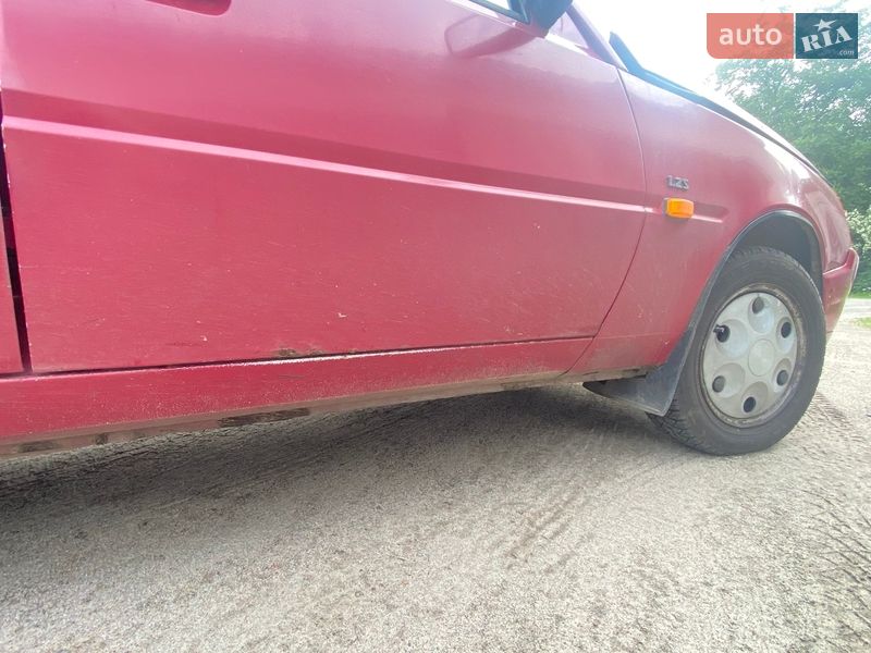 Лифтбек ЗАЗ 1103 Славута 2003 в Житомире