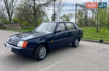 Лифтбек ЗАЗ 1103 Славута 2008 в Никополе