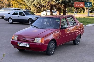 Ліфтбек ЗАЗ 1103 Славута 2002 в Рівному