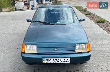 Лифтбек ЗАЗ 1103 Славута 2005 в Олевске