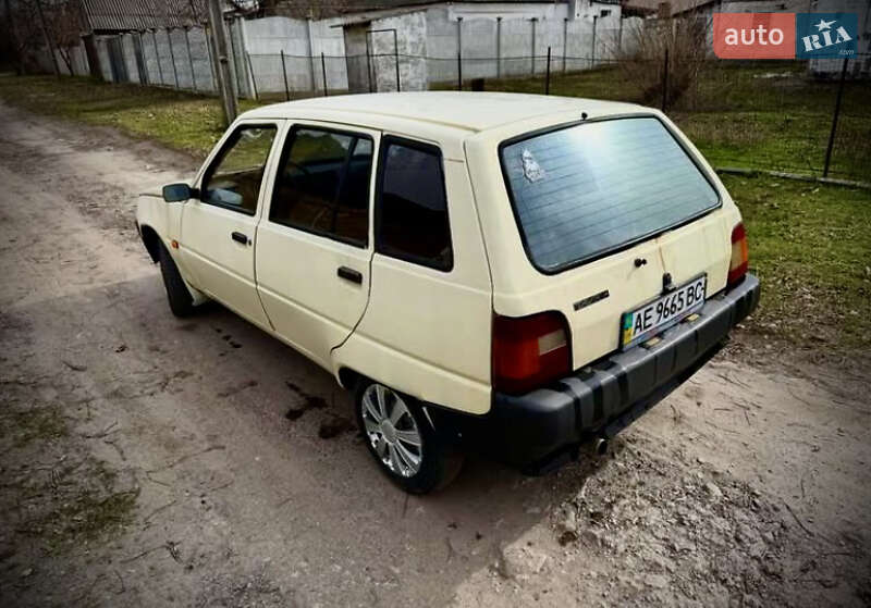 Універсал ЗАЗ 1105 Дана 1995 в Дніпрі