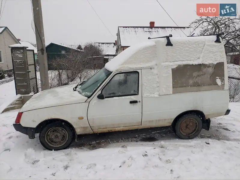 Грузовой фургон ЗАЗ 11055 2010 в 