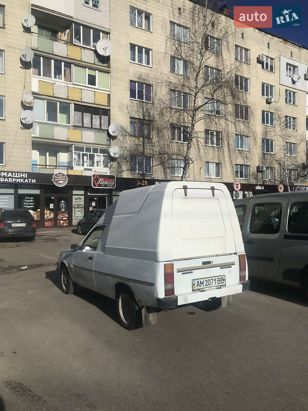 Грузовой фургон ЗАЗ 11055 2006 в Житомире