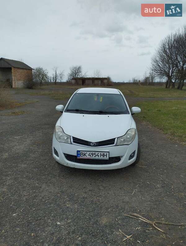 Седан ЗАЗ Forza 2011 в Кременце