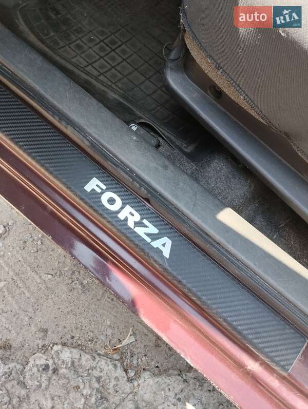 Хэтчбек ЗАЗ Forza 2011 в Днепре