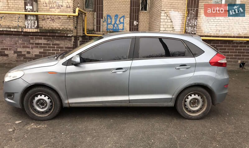 Хетчбек ЗАЗ Forza 2012 в Києві фото 2 Хетчбек ЗАЗ Forza 2012 в Києві