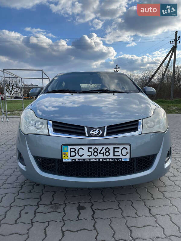 Хетчбек ЗАЗ Forza 2013 в 