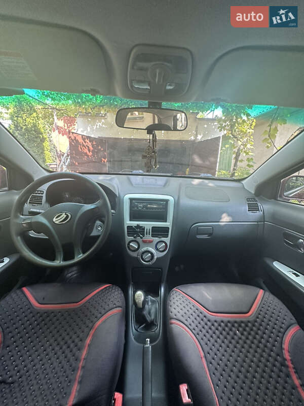 Хэтчбек ЗАЗ Forza 2011 в Ужгороде фото 3 Хэтчбек ЗАЗ Forza 2011 в Ужгороде