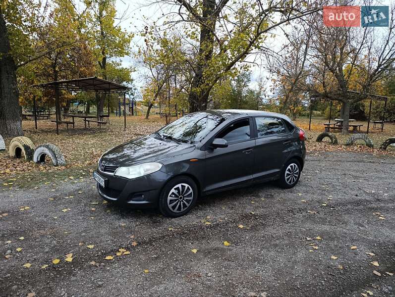 Хэтчбек ЗАЗ Forza 2014 в Новониколаевке фото 5 Хэтчбек ЗАЗ Forza 2014 в Новониколаевке