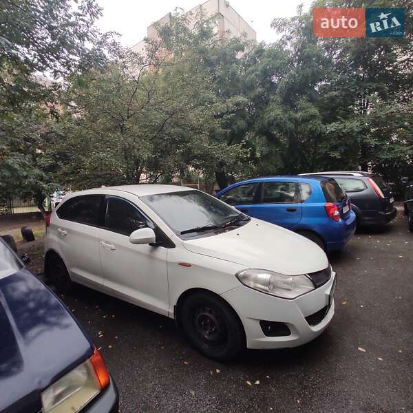 Хетчбек ЗАЗ Forza 2012 в Вишгороді фото 3 Хетчбек ЗАЗ Forza 2012 в Вишгороді