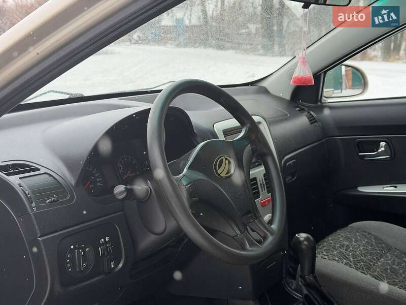 Лифтбек ЗАЗ Forza 2012 в Ахтырке фото 22 Лифтбек ЗАЗ Forza 2012 в Ахтырке