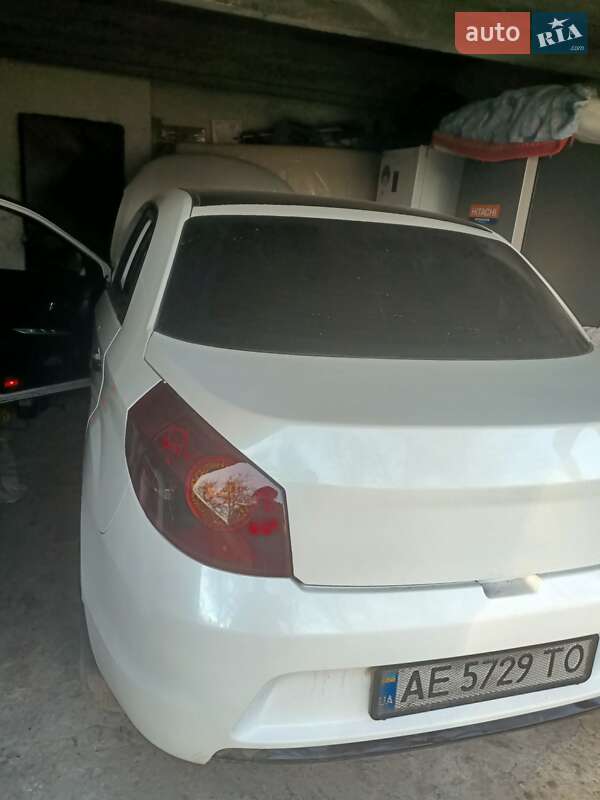 ЗАЗ Forza 2011 ЗАЗ Forza 2011