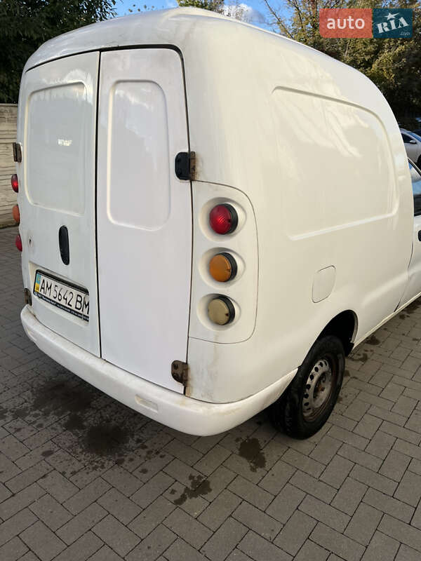 Вантажний фургон ЗАЗ Lanos Cargo 2013 в Житомирі