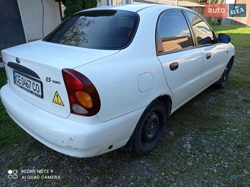 Седан ЗАЗ Lanos 2012 в Черновцах