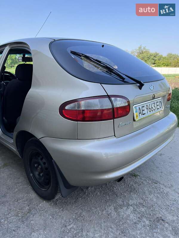 Хэтчбек ЗАЗ Lanos 2011 в Вольногорске