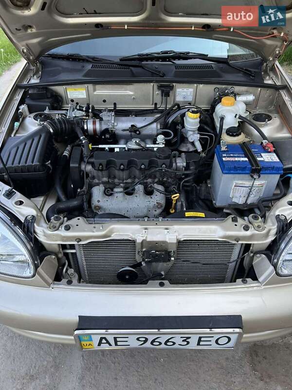 Хэтчбек ЗАЗ Lanos 2011 в Вольногорске