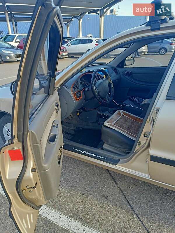 Седан ЗАЗ Lanos 2011 в Киеве