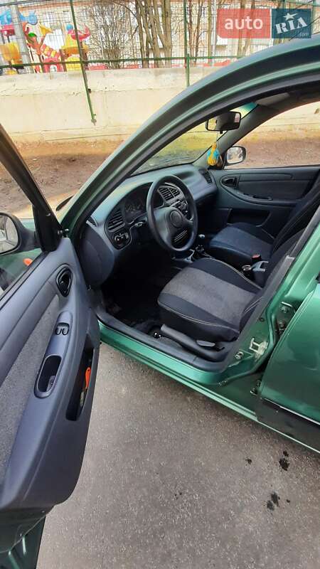 Седан ЗАЗ Lanos 2012 в Харкові