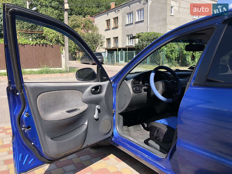 Седан ЗАЗ Lanos 2008 в Винниках