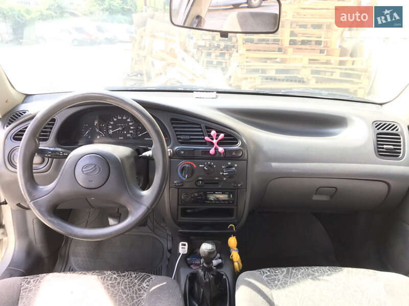 Седан ЗАЗ Lanos 2010 в Киеве