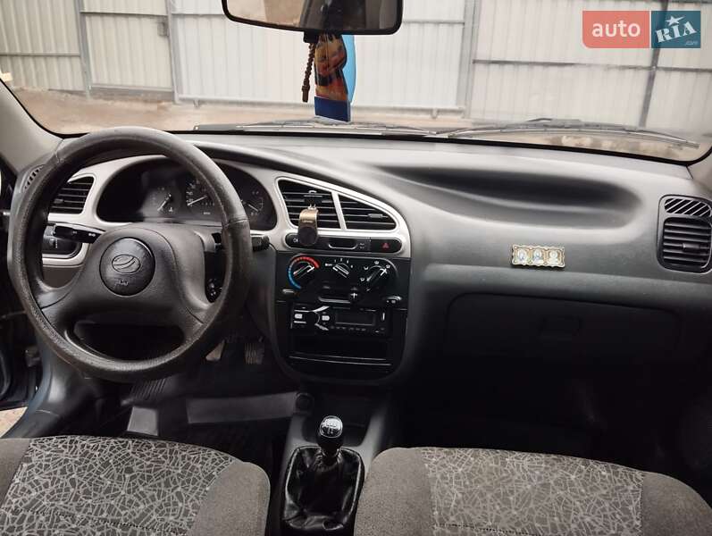 Седан ЗАЗ Lanos 2010 в Изюме