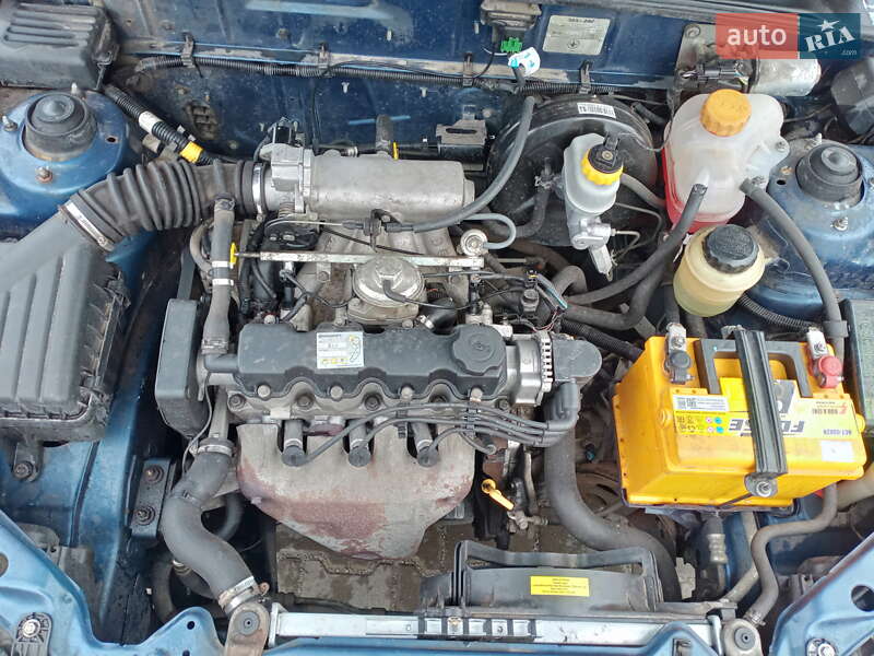 Седан ЗАЗ Lanos 2011 в Димері