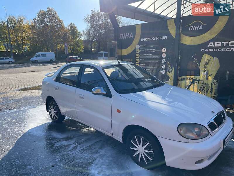 Седан ЗАЗ Lanos 2006 в Николаеве