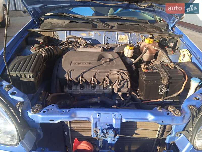 Седан ЗАЗ Lanos 2007 в Черновцах