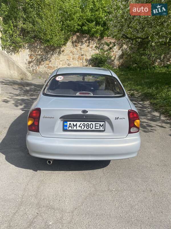 Седан ЗАЗ Lanos 2012 в 