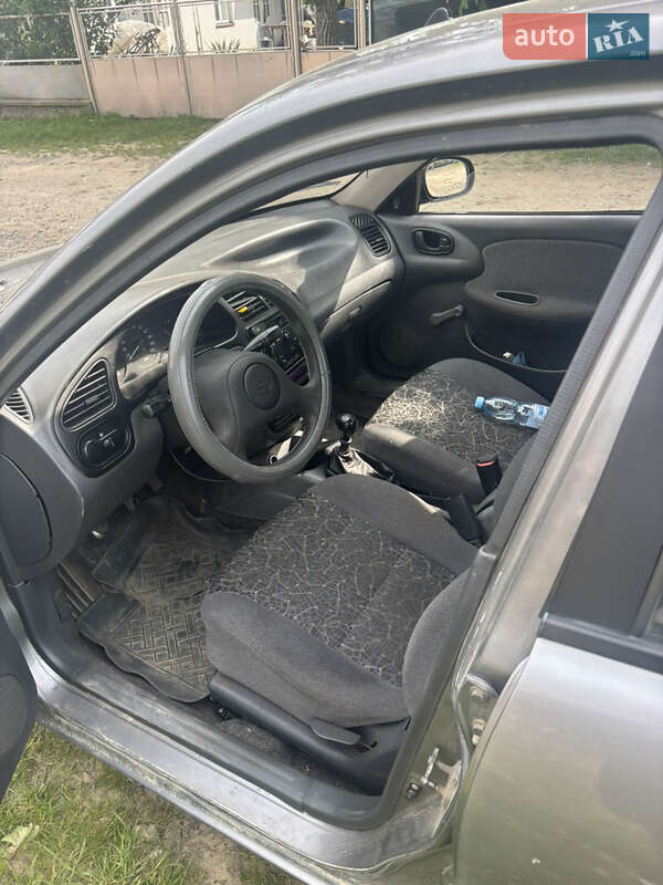 Седан ЗАЗ Lanos 2008 в Черновцах