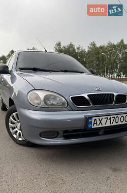 Седан ЗАЗ Lanos 2010 в Краснограді