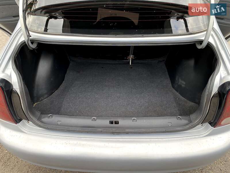 Седан ЗАЗ Lanos 2011 в Тараще