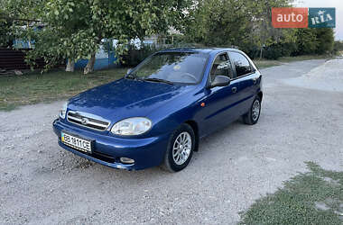 Хэтчбек ЗАЗ Lanos 2009 в 