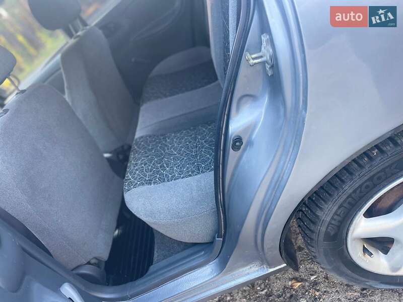 Седан ЗАЗ Lanos 2008 в Зміїві