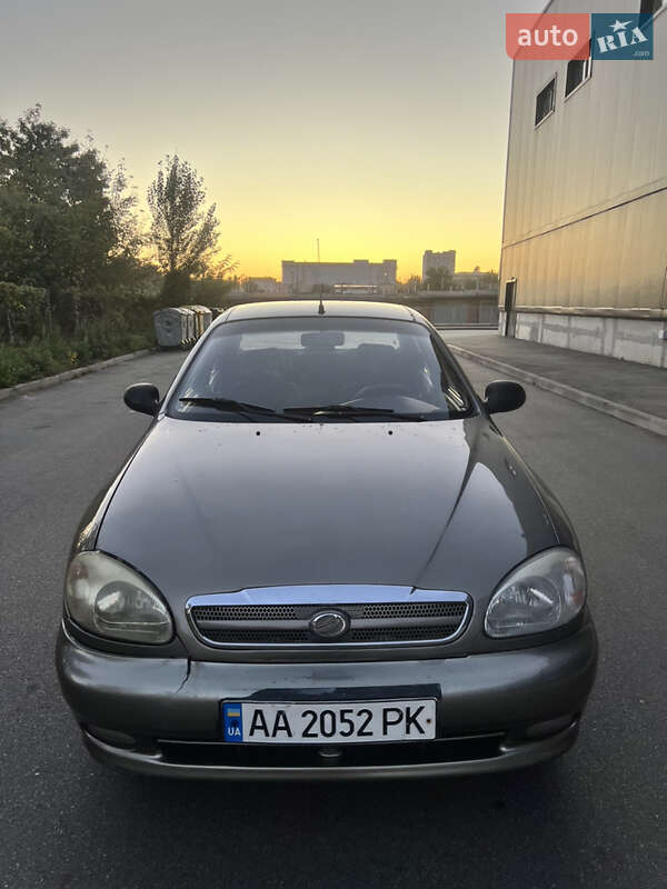 Седан ЗАЗ Lanos 2011 в Киеве