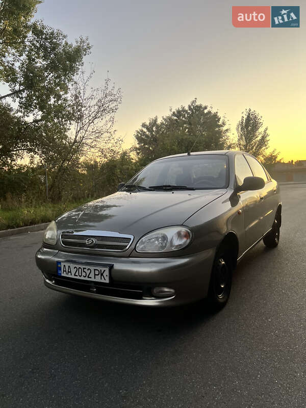 Седан ЗАЗ Lanos 2011 в Киеве