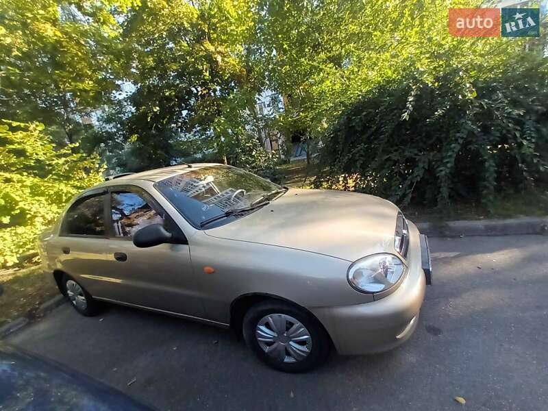 Седан ЗАЗ Lanos 2011 в Киеве