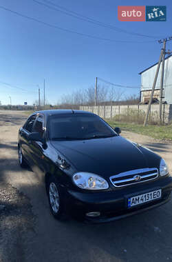 Седан ЗАЗ Lanos 2010 в Житомирі