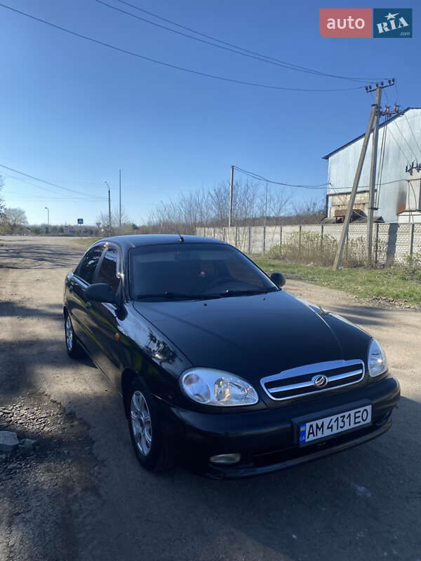 Седан ЗАЗ Lanos 2010 в Житомире