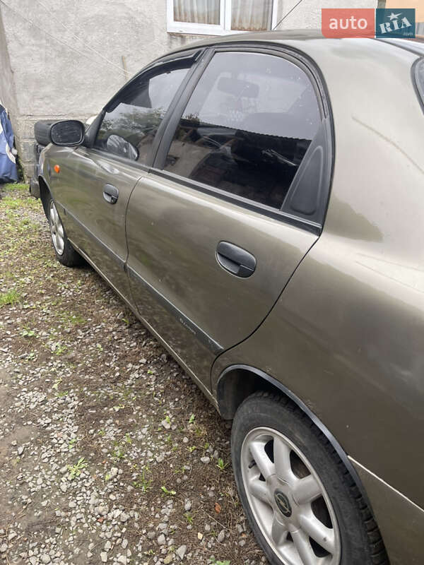 Седан ЗАЗ Lanos 2006 в Мукачево