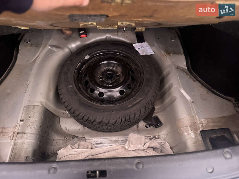 Седан ЗАЗ Lanos 2006 в Днепре