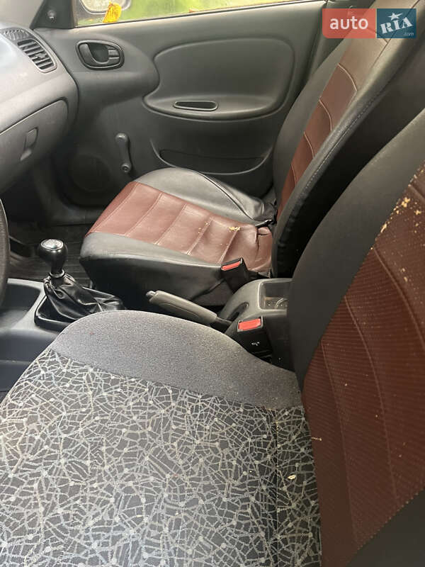 Седан ЗАЗ Lanos 2010 в Киеве